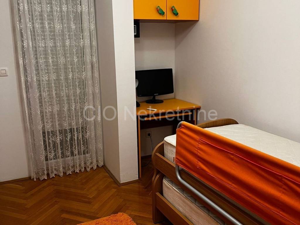 Flat in a new building, Rent, Split, Split