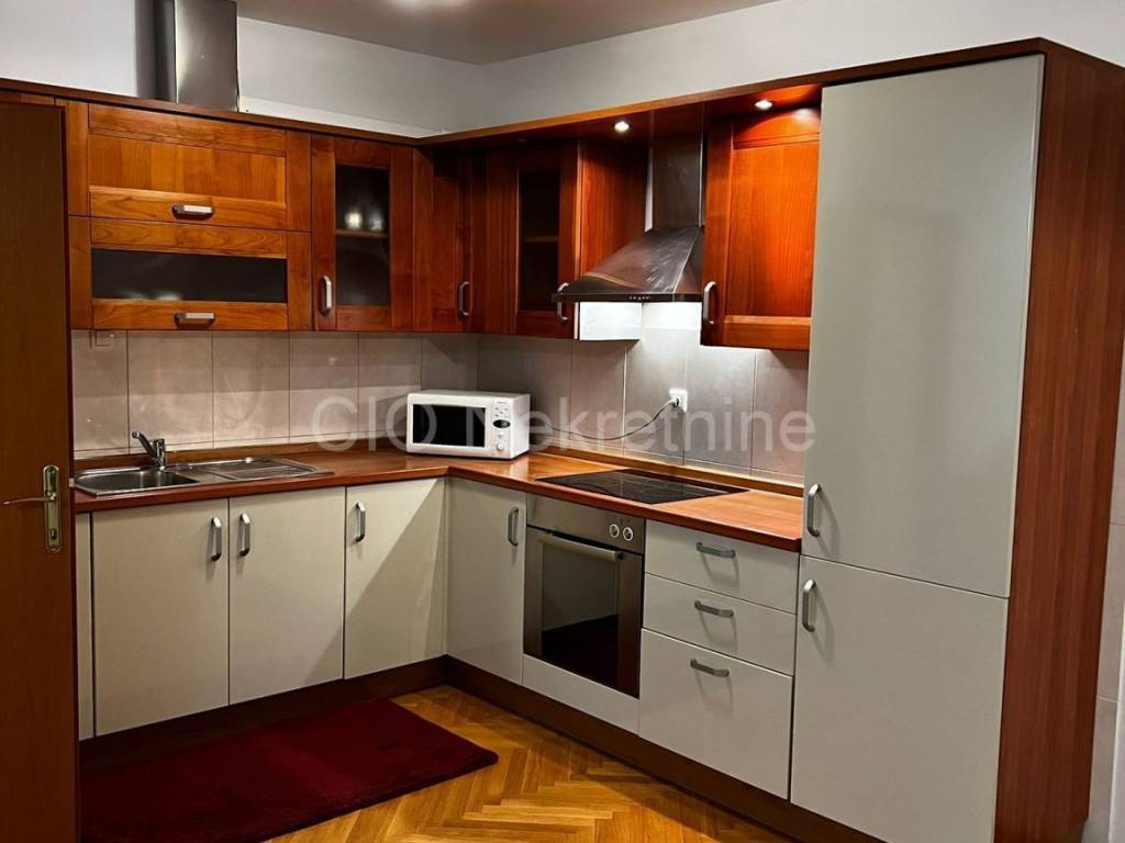 Flat in a new building, Rent, Split, Split