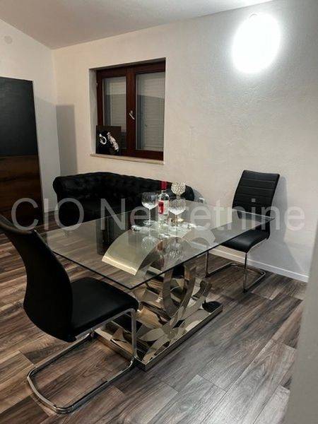 Flat in a house, Rent, Podstrana, Podstrana
