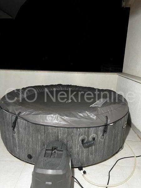 Flat in a house, Rent, Podstrana, Podstrana
