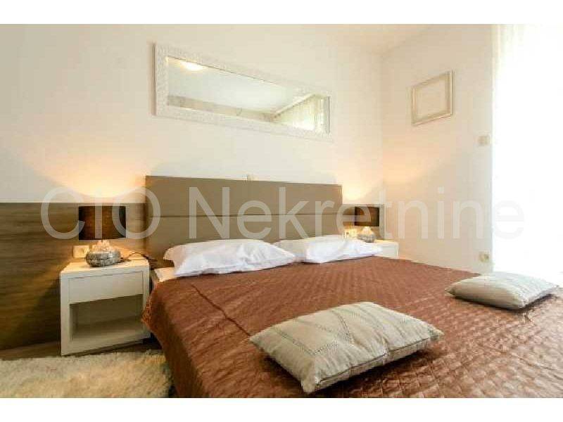 Apartment on the sea, Sale, Okrug, Okrug Gornji