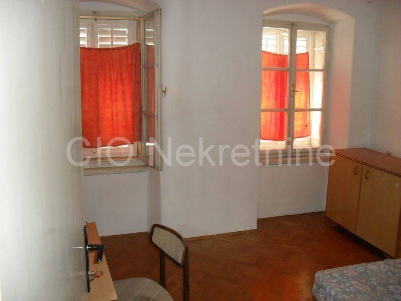 , Sale, Omiš, Omiš