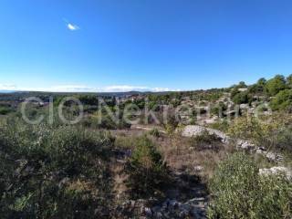 Land mix, Sale, Milna, Milna