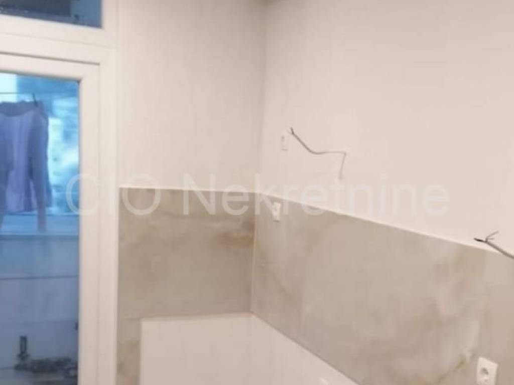 Flat in a building, Sale, Dugi rat, Dugi Rat