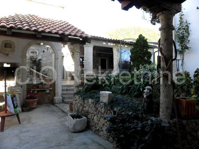 Apartment house, Sale, Bol, Bol