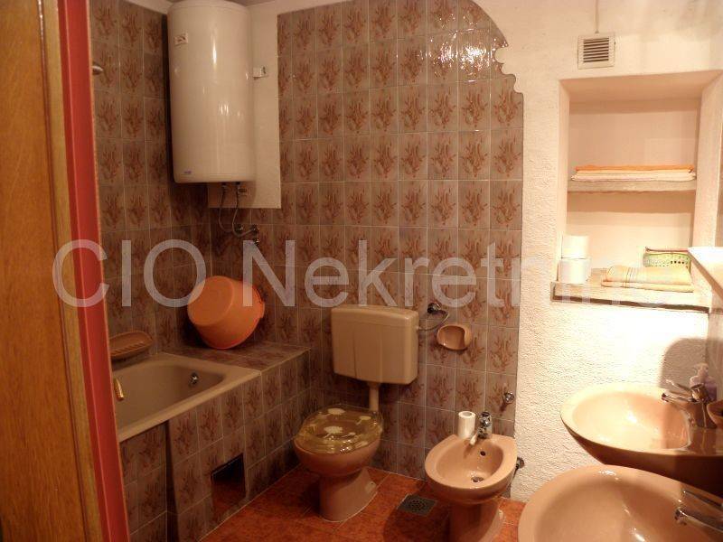 Apartment house, Sale, Bol, Bol