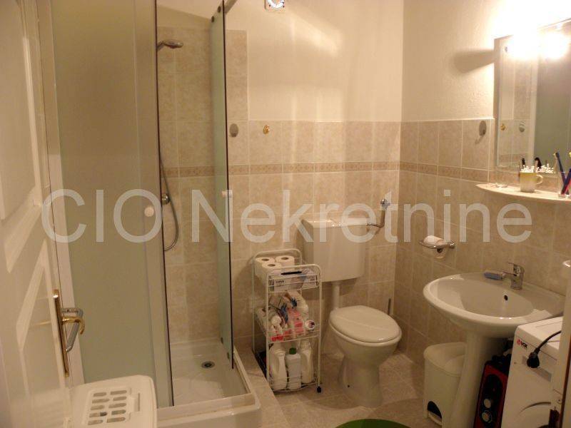 Apartment house, Sale, Bol, Bol