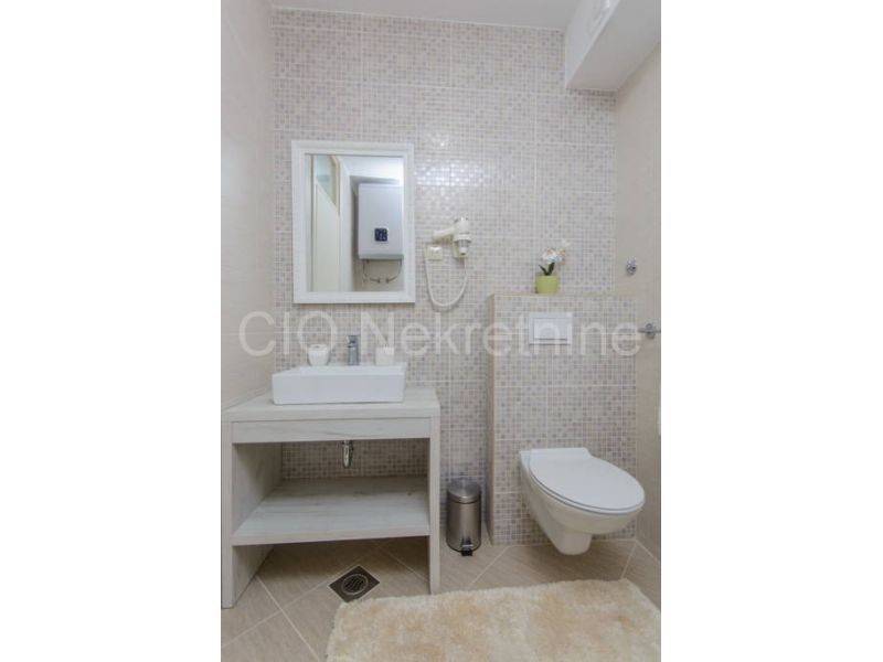 Apartment on the sea, Sale, Okrug, Okrug Gornji