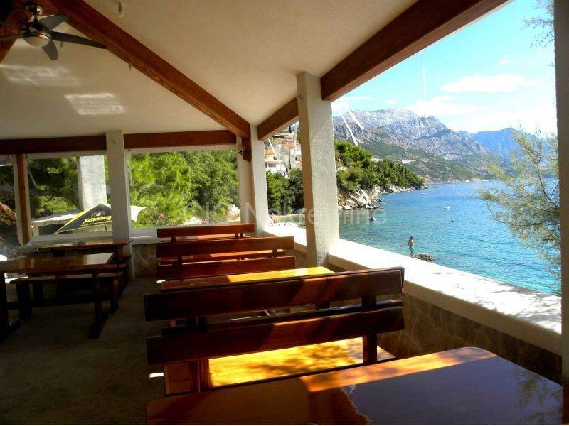 House on the sea, Sale, Omiš, Omiš