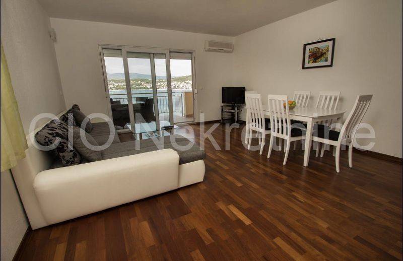 Apartmant house, Sale, Okrug, Okrug Gornji