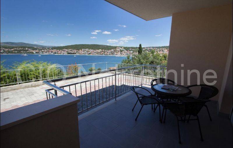 Apartmant house, Sale, Okrug, Okrug Gornji