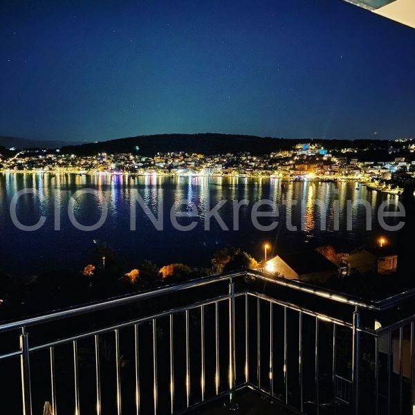 Apartmant house, Sale, Okrug, Okrug Gornji