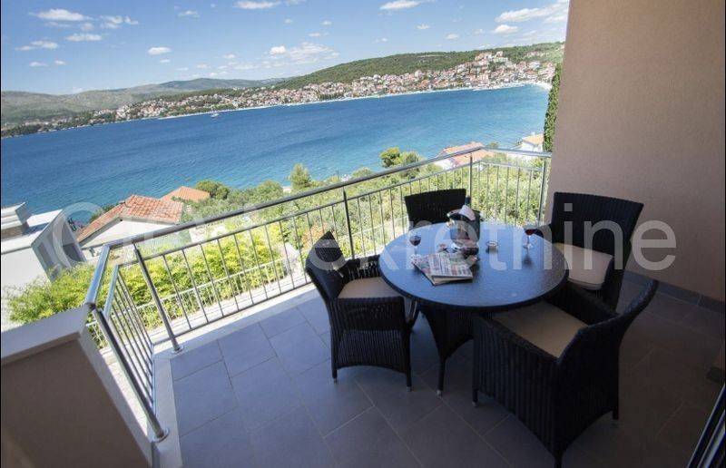 Apartmant house, Sale, Okrug, Okrug Gornji