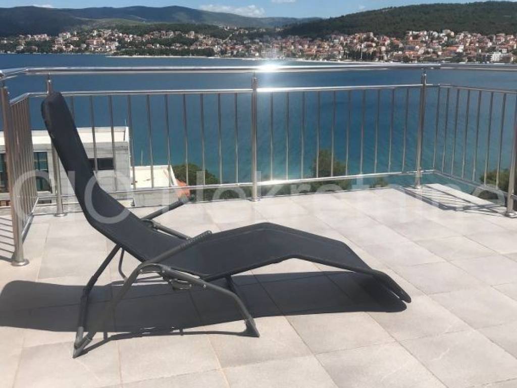 Apartmant house, Sale, Okrug, Okrug Gornji