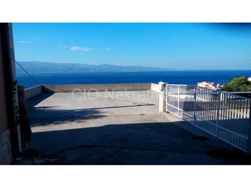 House with apartments, Sale, Omiš, Stanići