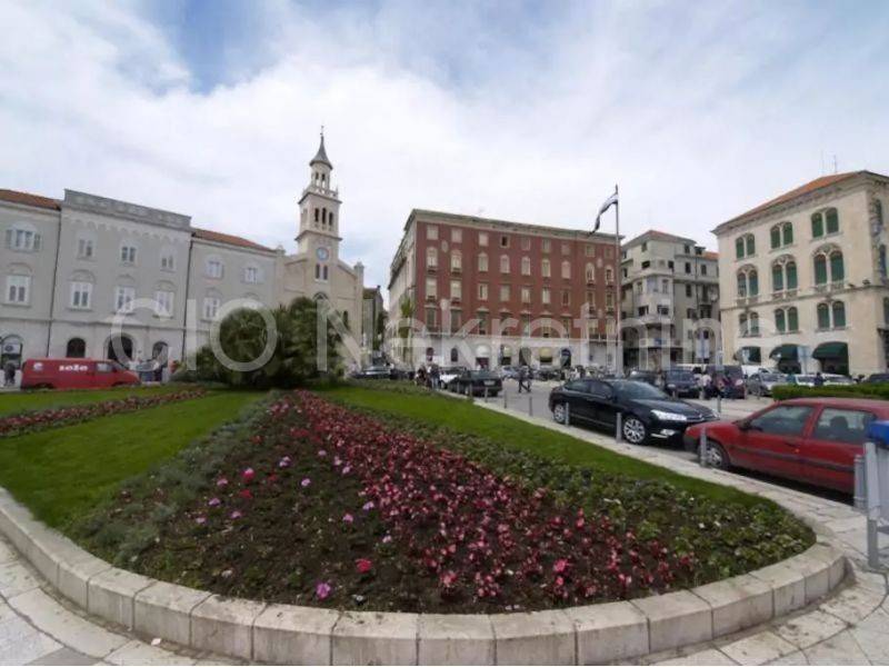 Flat in building, Sale, Split, Split