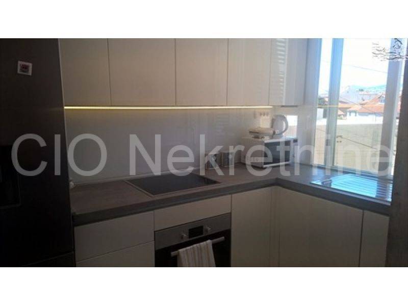 Flat in building, Rent, Split, Split