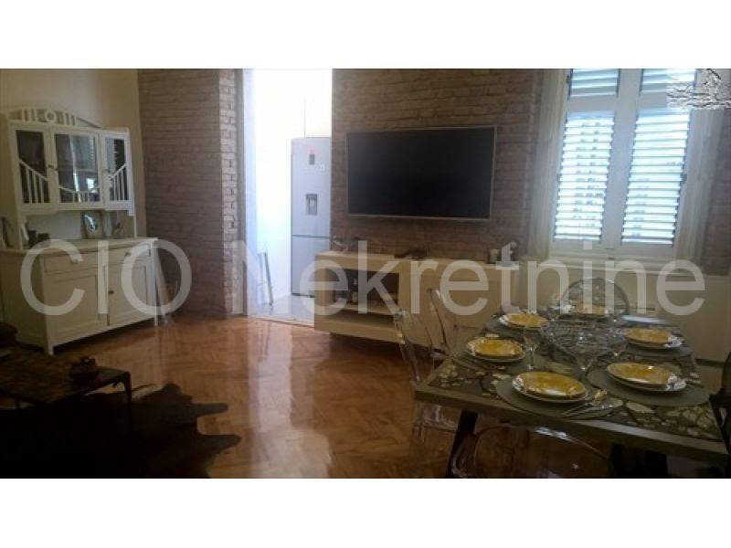 Flat in building, Rent, Split, Split