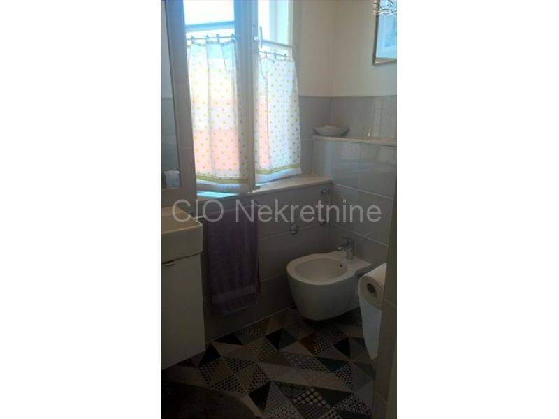 Flat in building, Rent, Split, Split