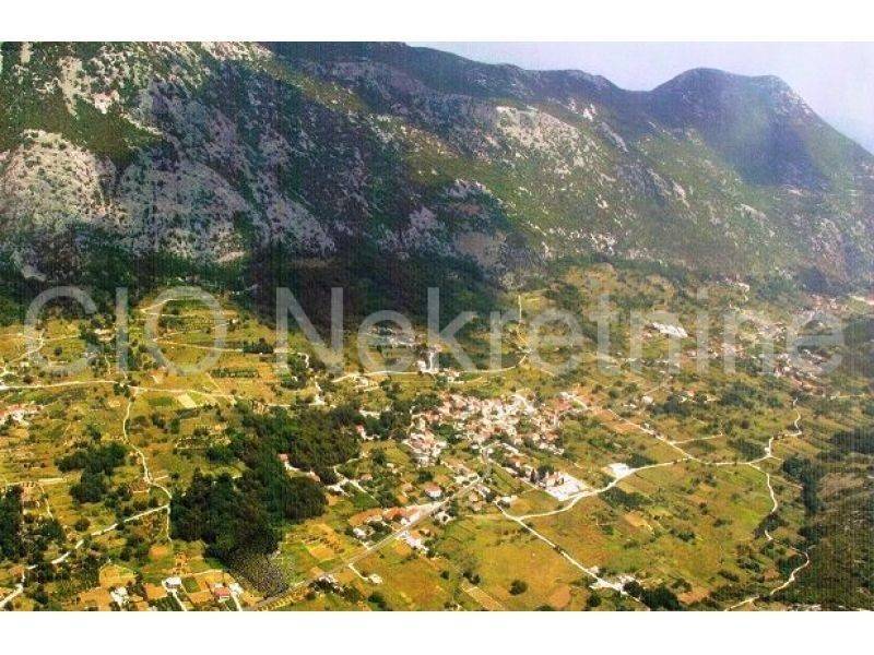 Construction plot for mixed-use objects, Sale, Omiš, Gata
