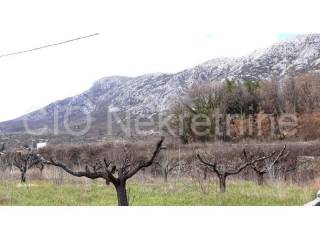 Construction plot for mixed-use objects, Sale, Omiš, Gata