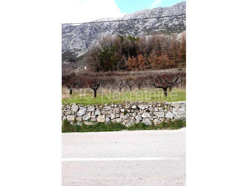 Construction plot for mixed-use objects, Sale, Omiš, Gata
