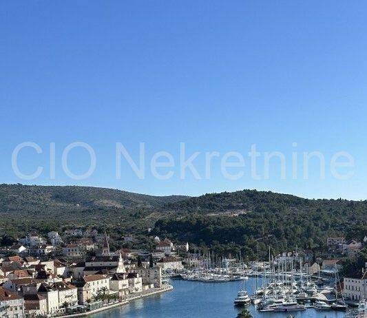 House with apartments, Sale, Milna, Milna