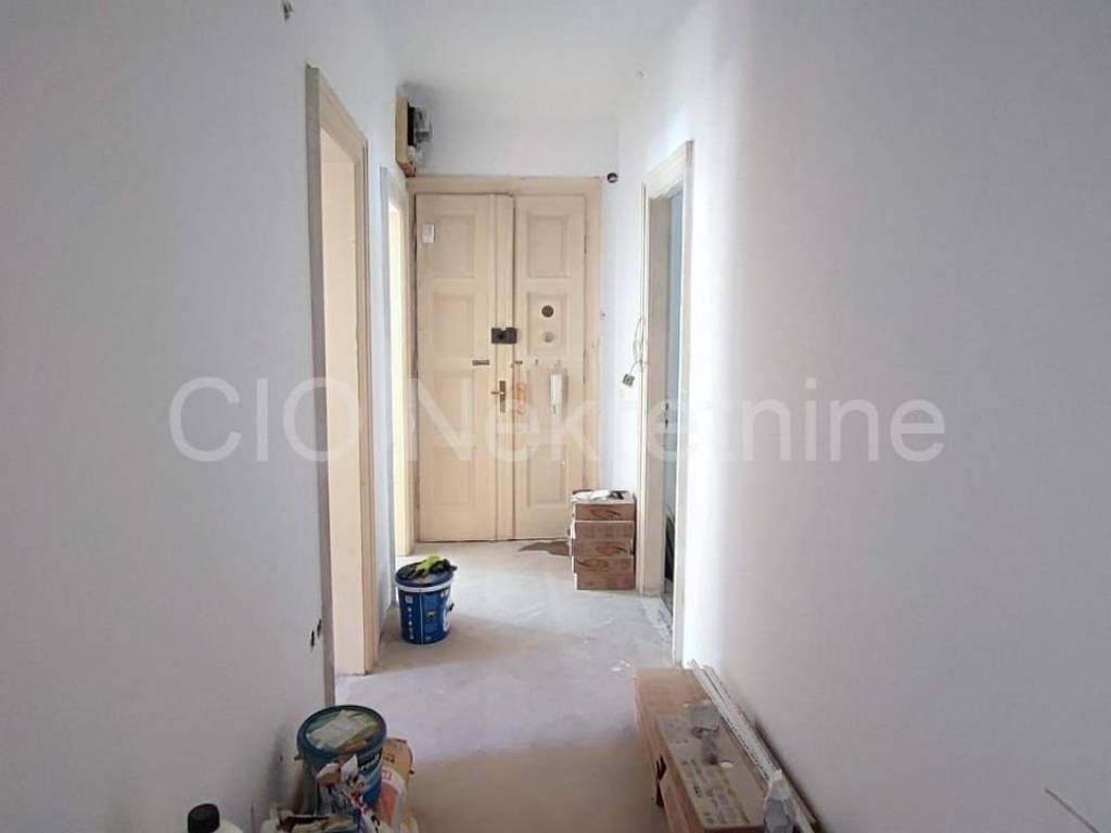 Flat in a building, Sale, Split, Split