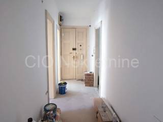 Flat in a building, Sale, Split, Split