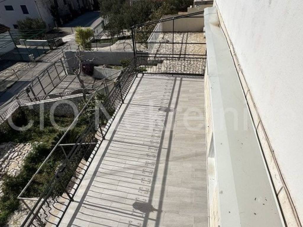 House with apartments, Sale, Milna, Milna