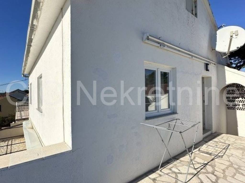 House with apartments, Sale, Milna, Milna