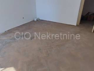 Flat in a building, Sale, Split, Split
