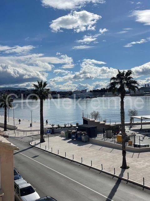 Flat in a building, Sale, Split, Split