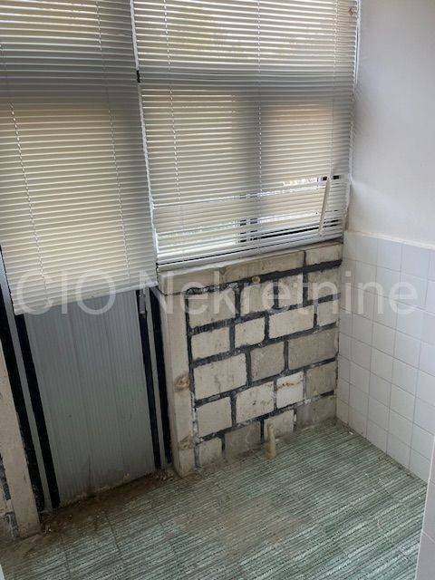 Semi-detached house, Sale, Split, Split