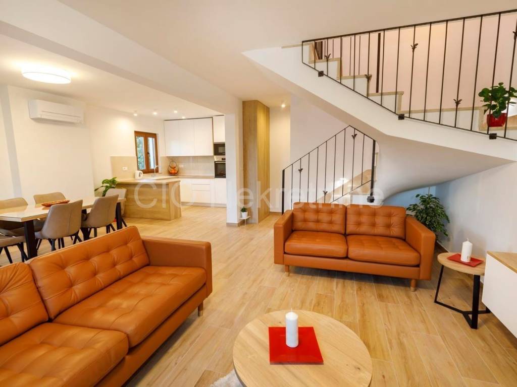 Luxury villa, Sale, Kaštela, Kaštel Lukšić