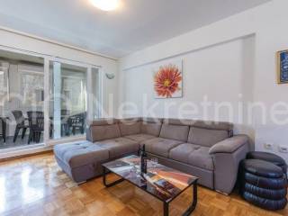 Flat in a building, Rent, Split, Split