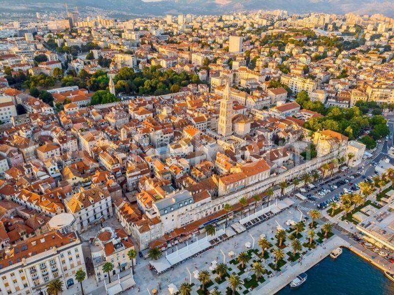 Flat in a building, Sale, Split, Split