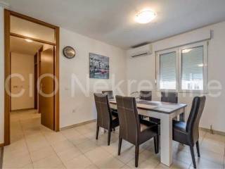 Flat in a building, Rent, Split, Split
