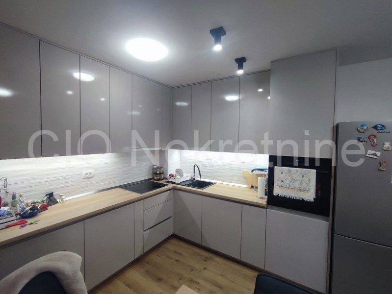 Flat in a new building, Rent, Kaštela, Kaštel Kambelovac