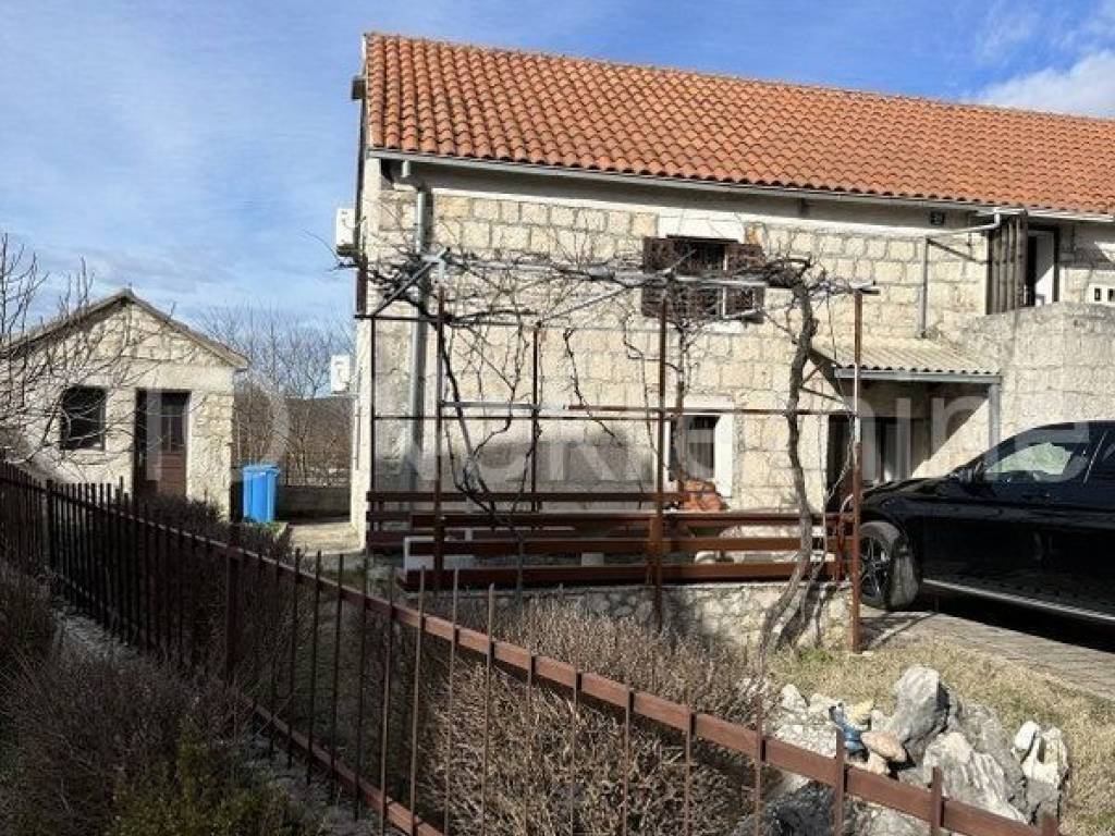 Stone house, Sale, Dicmo, Kraj