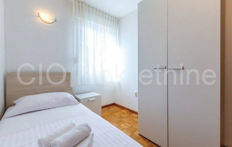 Flat in a building, Rent, Split, Split