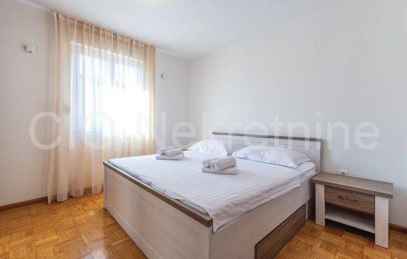 Flat in a building, Rent, Split, Split