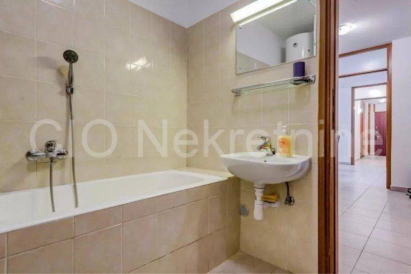 Flat in a building, Rent, Split, Split