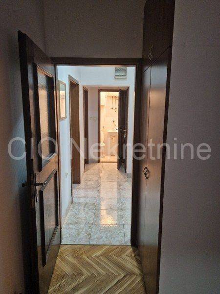 Flat in a building, Sale, Split, Split
