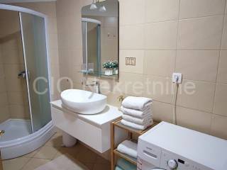 Flat in a building, Sale, Split, Split