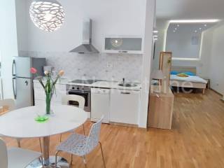 Flat in a building, Sale, Split, Split