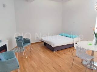 Flat in a building, Sale, Split, Split