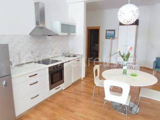 Flat in a building, Sale, Split, Split