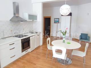 Flat in a building, Sale, Split, Split