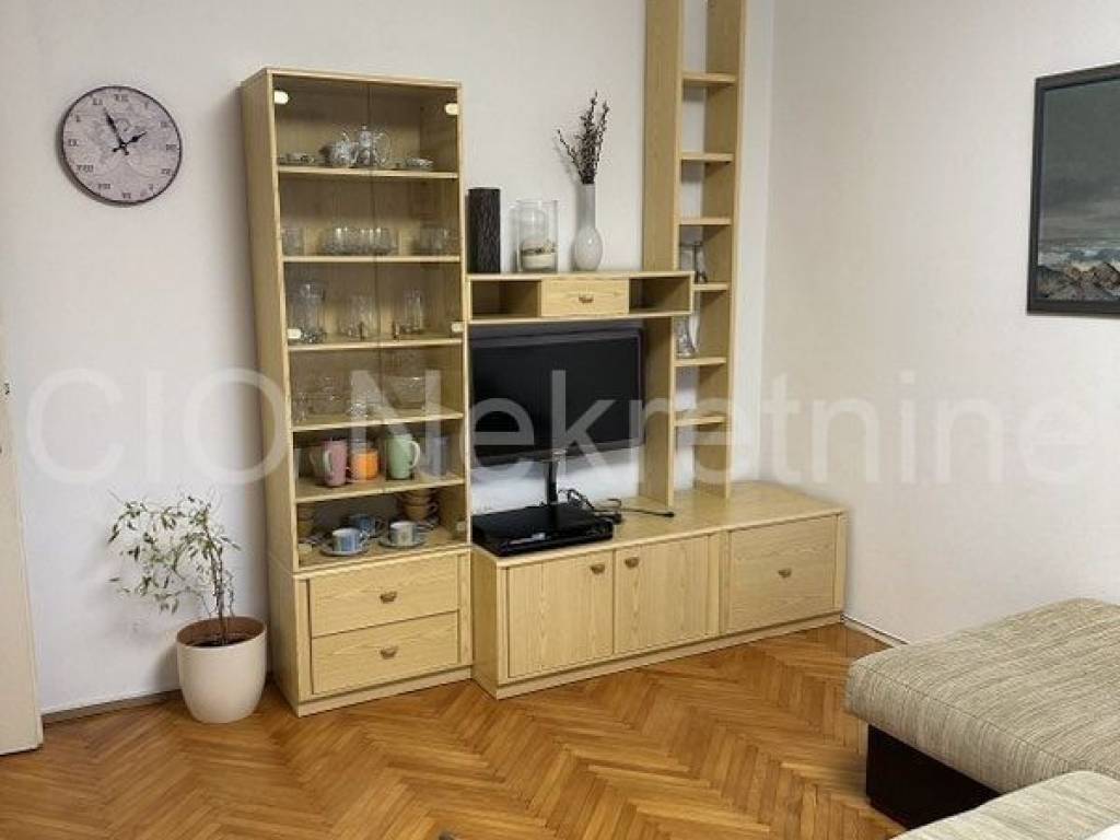 Flat in a building, Sale, Split, Split